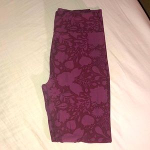 LuLa Roe floral leggings